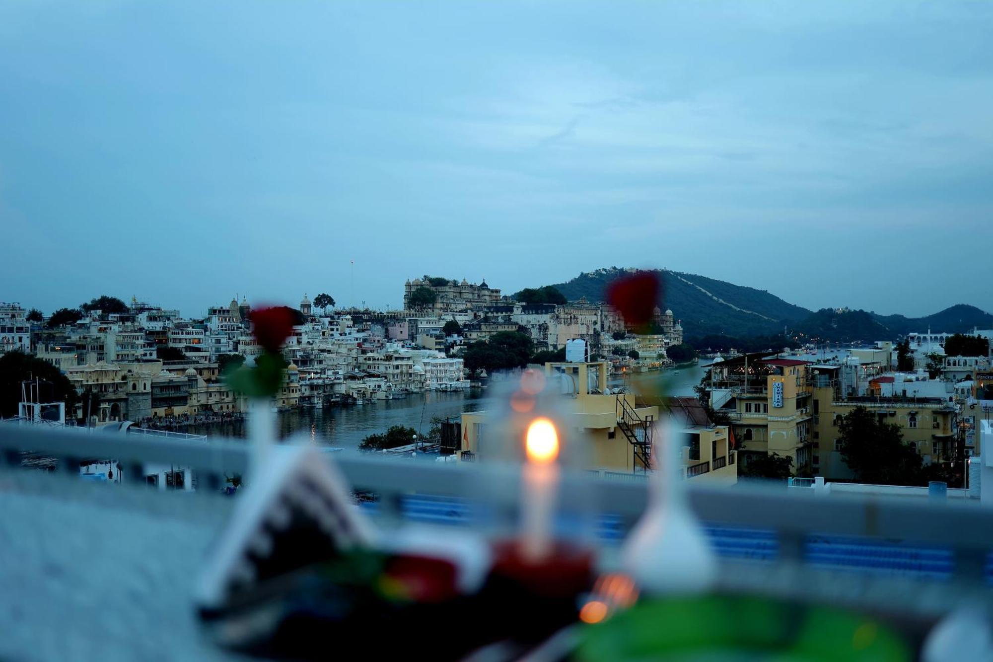 Hotel Neev Haweli Udaipur Exterior foto